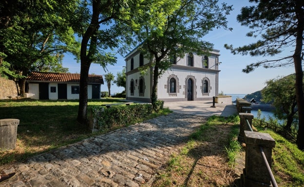 Regreso a la Casa del Faro: visitar Hondalea, aunque sea para criticarla