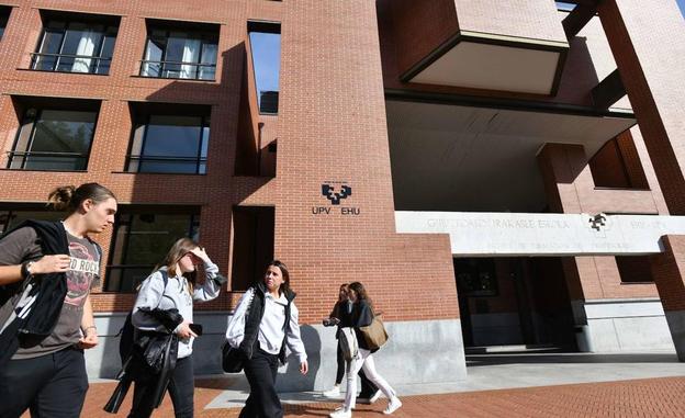 La nota de corte más elevada es el doble grado de Física e Ingeniería