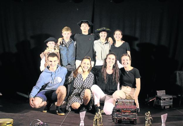 Dantza, erakustaldiak, lehiaketak edo musika, denetarik izan da Sanjuandegin