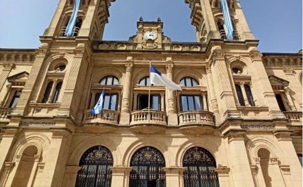 Ayuntamientos y Eudel estudian si hay que eliminar las primas de prejubilación