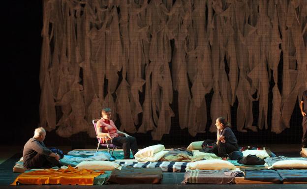 Chévere trae hoy al Victoria Eugenia la memoria de la tragedia ecológica del 'Prestige'