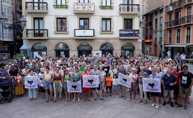 Los expresos de Zarautz desconvocan el acto de este sábado «para no hacer el juego a la confrontación»