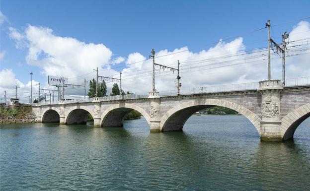 Finalizan las obras de rehabilitación del puente internacional del Bidasoa