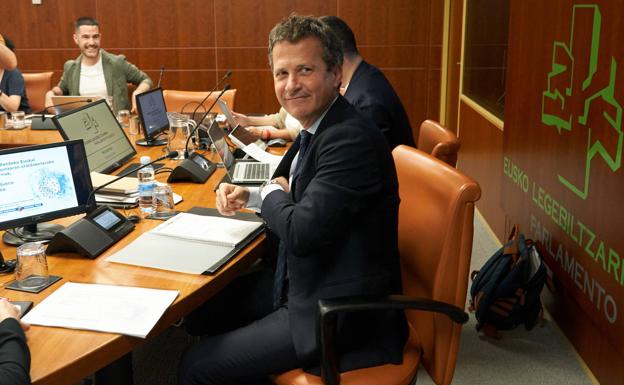 Bildarratz apela a la lealtad de los grupos para sacar adelante la Ley