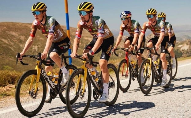 Roglic y Vingegaard compartirán el liderato del Jumbo en el Tour