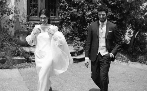 La boda de revista que protagonizan la andoaindarra Ane Egibar e Ibai Salvador
