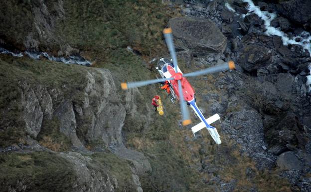 El joven de 25 años fallecido en Anboto es un turista inglés que se alojaba en Eibar