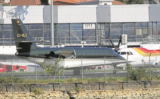 Los vuelos privados y comerciales repuntan en Hondarribia con cifras récord tras el Covid