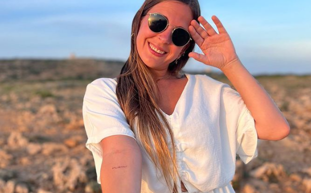 Jokin y Eva plasman su amor con sendos tatuajes a juego