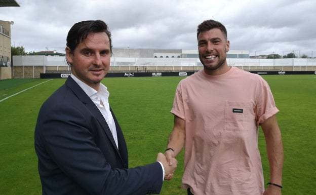 Jon Ander Pérez, primer refuerzo del Real Unión