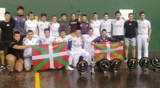 Zeinen ederra den itzulera txapela ekarriz