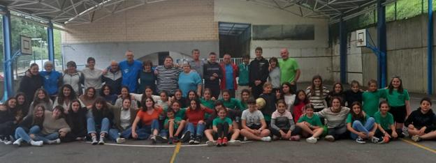 Kantuz amaitu dute Orkatz abesbatzako hiru taldeek ikasturtea