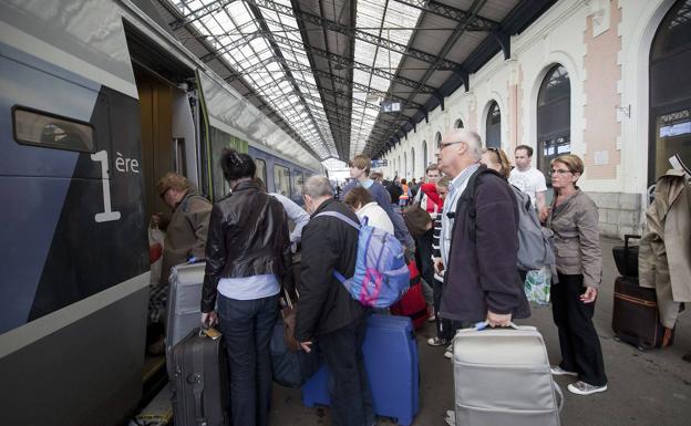 Hendaia recupera el tren nocturno a París desde el sábado hasta finales de agosto