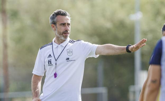 Jorge Vilda aviva la polémica: «Si yo fuera aficionado de la Real Sociedad estaría enfadado»