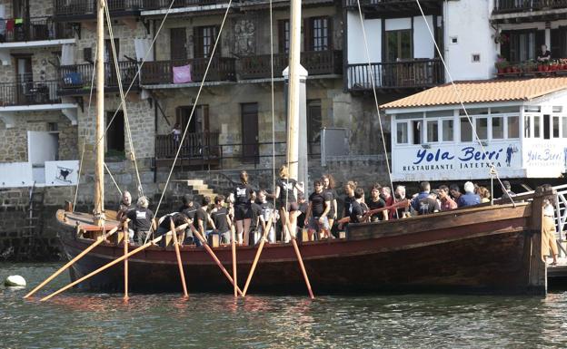 La travesía cultural de Elkano Itsas Herria continúa en julio por la costa guipuzcoana