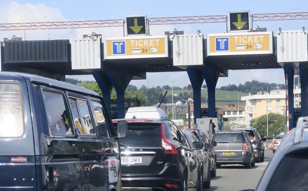 La operación salida más cara para el bolsillo se inicia con normalidad