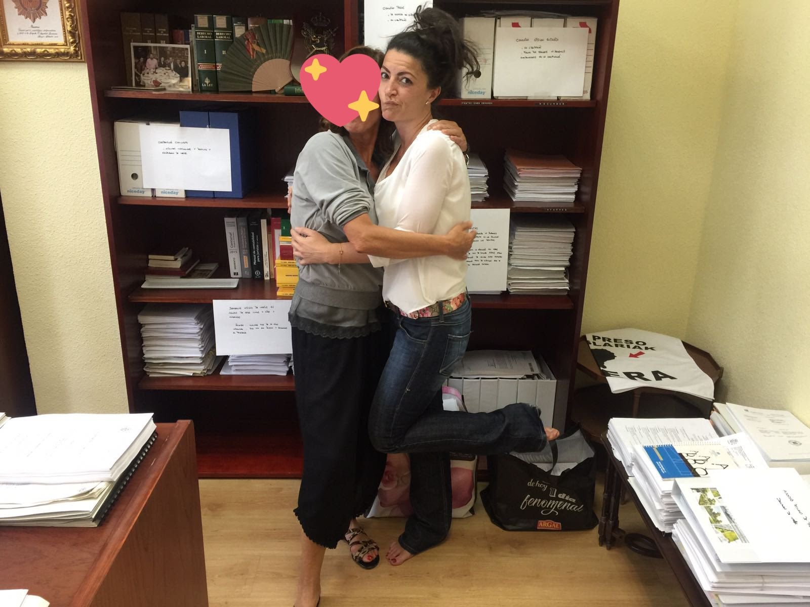 Macarena Olona la lía en redes sociales con una polémica foto