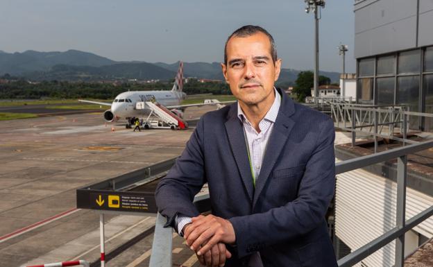 «El aeropuerto de San Sebastián tiene capacidad para dar servicio a más de ocho conexiones»