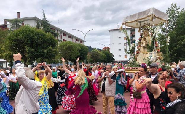 Treinta años de romería y fiesta rociera