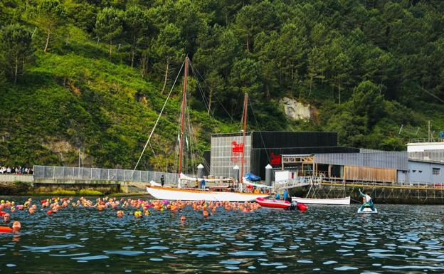 Itxaso Alonso y Adnan Mustafic repiten victoria en la Travesía de los Balleneros