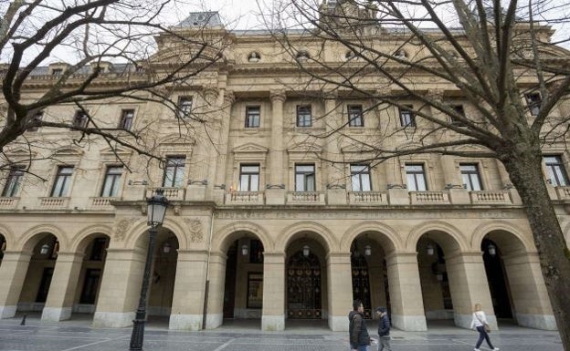 La Diputación suprime las primas de jubilación anticipada a sus funcionarios, que podían alcanzar los 40.000 euros