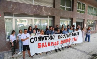 Protesta reciente de los trabajadores de alojamientos en Donostia./Michelena