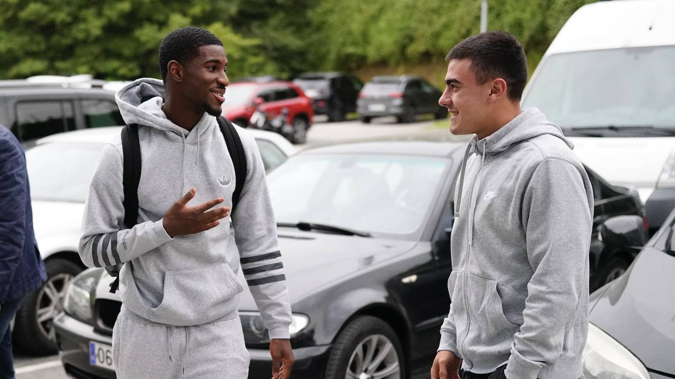 Mohamed-Ali Cho conoce a sus nuevos compañeros