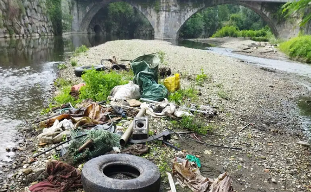 Astigarraga recoge más de 1.880 kilos de residuos en el río Urumea de abril a junio
