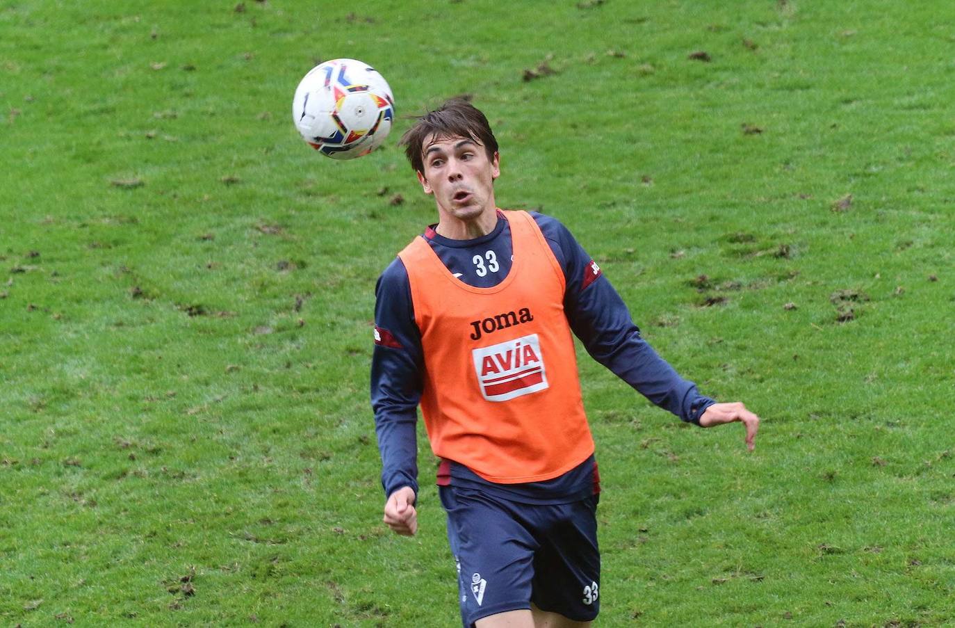 El Eibar traspasa al canterano Miguel Atienza al Burgos