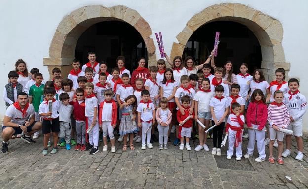 San Ferminak gogoz ospatu dituzte haurrek herriko bi udalekuetan