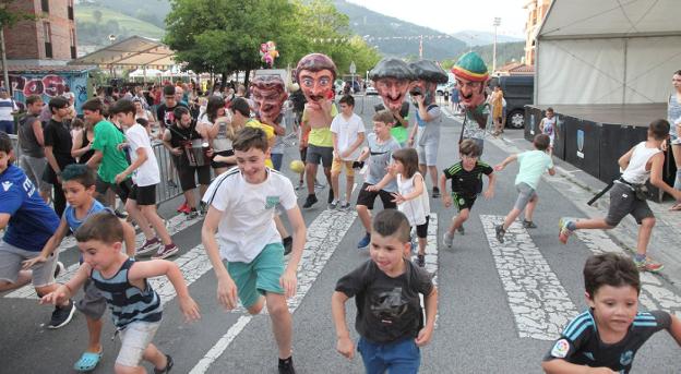 Altamira recoge el pulso festivo