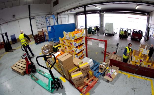 Gobierno Vasco y Diputación siguen sin concretar quién gestionará el bono anticrisis