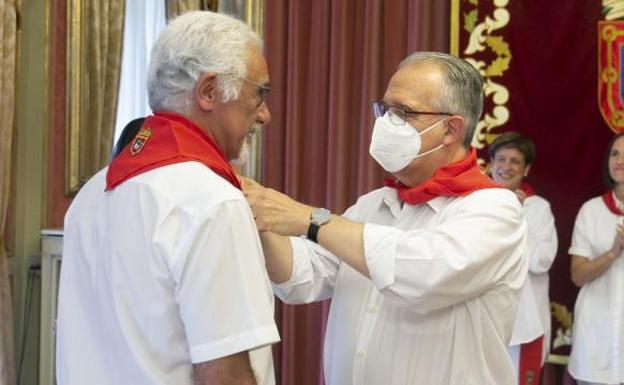 El alcalde de Pamplona, positivo por covid en plenos Sanfermines