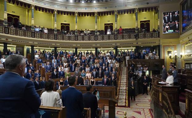 El minuto de silencio alimentó la batalla