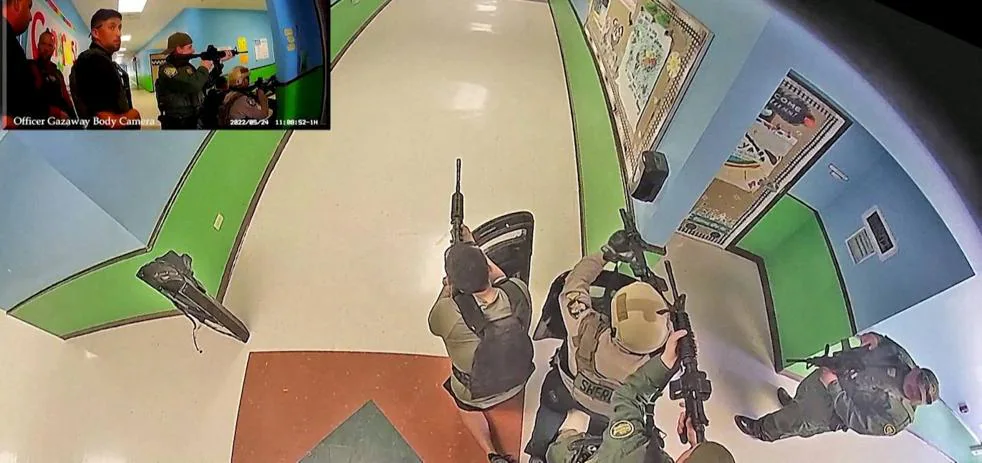 A video reveals the inaction of the Police in the massacre of Uvalde, in Texas