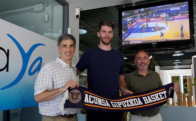 El pívot Rauno Nurger cierra la plantilla del Acunsa GBC