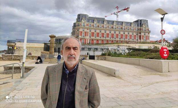 «El Biarritz actual tiene más de impostura que de realidad: es un escenario algo falso»