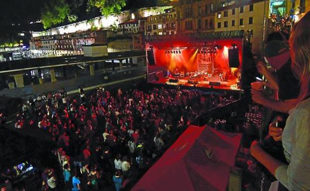 Kerobia, Zea Mays y Skakeitan en'Aste Nagusi pirata'