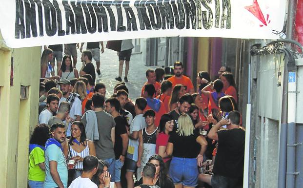 Sortu Hernani apoya a Bizixo y carga contra la Ertzaintza