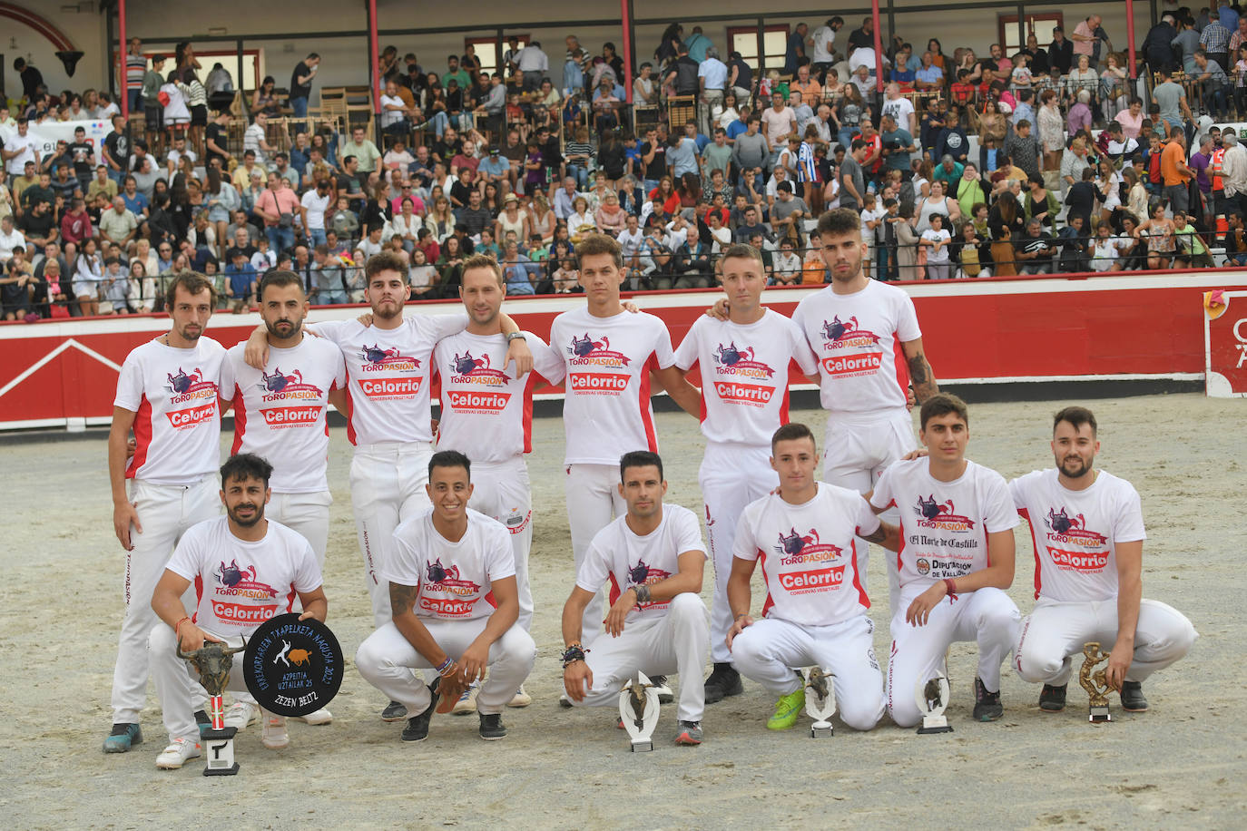 Los recortadores y sus piruetas conquistan la Plaza de Toros de Azpeitia