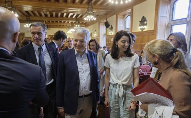 El comisario de Justicia de la UE pide la «urgente e inminente» renovación del CGPJ