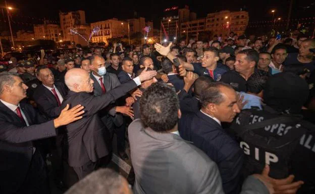 The Tunisian president, Kais Saied, celebrates with his supporters the victory of the yes' vote in the referendum.