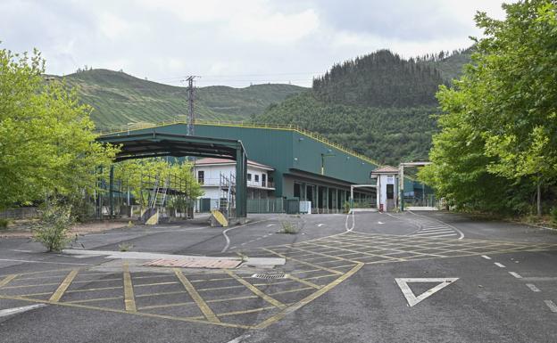Gobierno Vasco y la alcaldía de Azpeitia ven positivo el proyecto para la antigua Corrugados