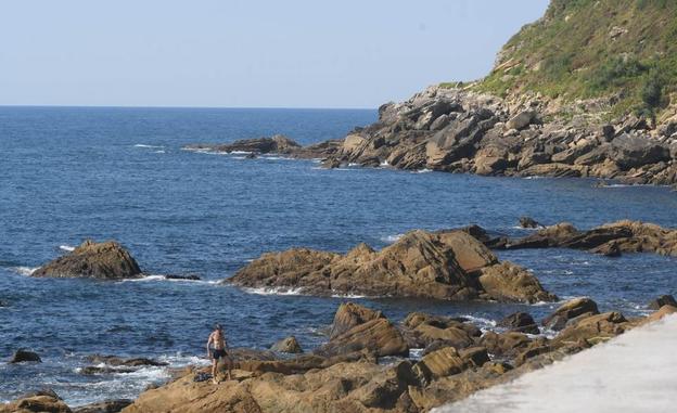 «Ha sido un milagro encontrar a mi hija viva después de cinco horas en el mar»