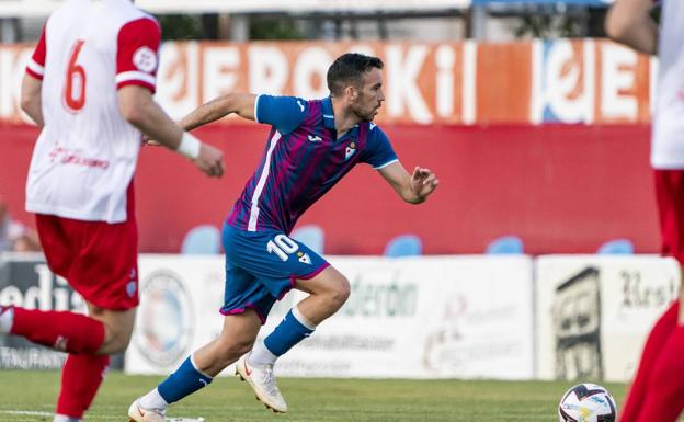 El Eibar anuncia el traspaso de Edu Expósito al Espanyol