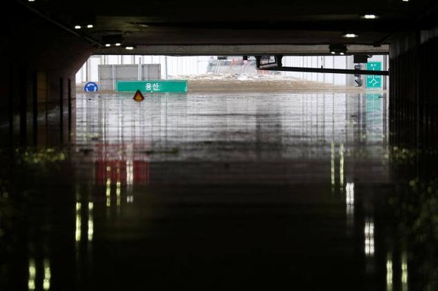 Al menos nueve muertos en Corea del Sur en las peores inundaciones en un siglo