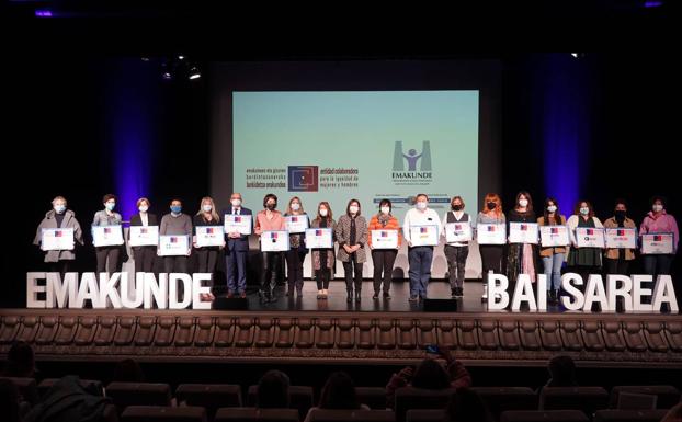 400.000 euroko laguntzak enpresetan berdintasun-planak egiteko