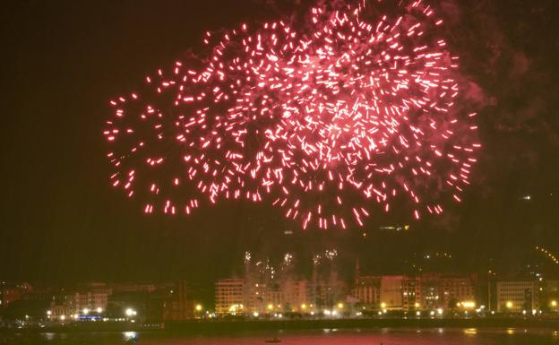 ¿Qué nota le das a los fuegos artificiales de ayer en la Semana Grande de Donostia?