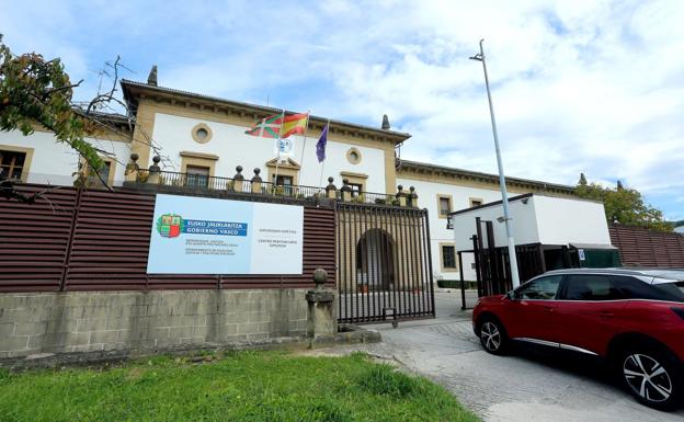 La política de acercamientos incrementa hasta 24 los presos de ETA en Martutene