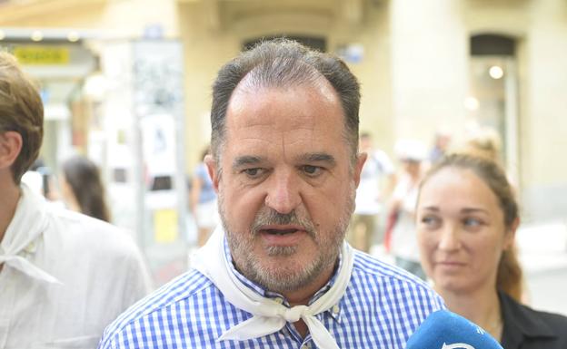 Iturgaiz exige que comparezcan Erkoreka y Tapia por las agresiones y los problemas energéticos